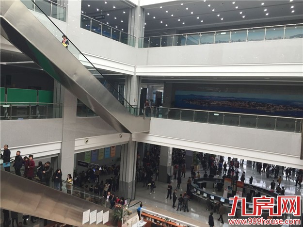 厦门市政服务中心已“沦陷 ”二手市场交易火爆 买房如“买菜'——九房网