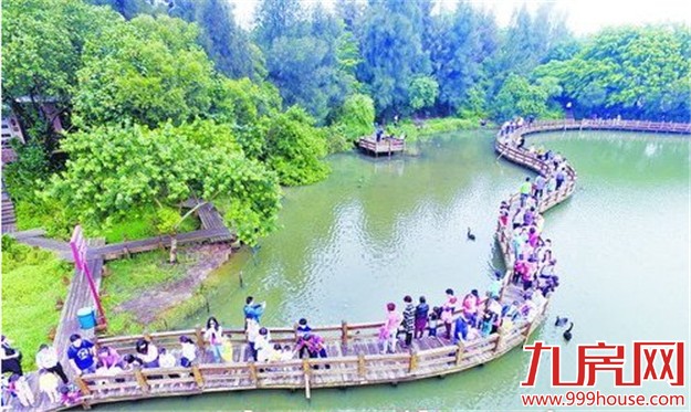 厦门各大景点人挤人 车辆排长龙——九房网