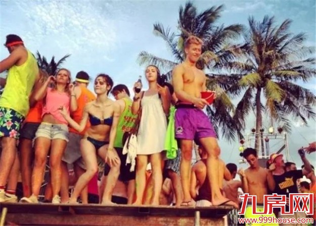 电厂（厦门）荧光·沙滩电子音乐节 引爆电子季狂潮——九房网