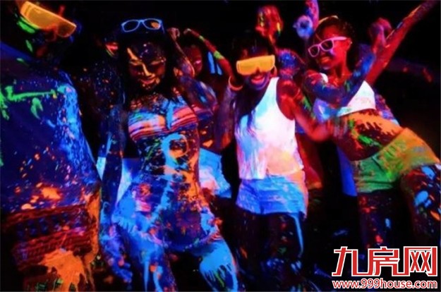 电厂（厦门）荧光·沙滩电子音乐节 引爆电子季狂潮——九房网