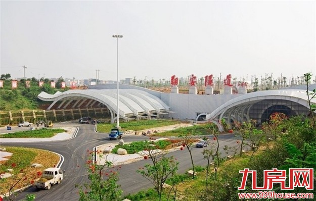 翔安隧道双向日均通行量10万辆次 逼近通行能力2倍——九房网