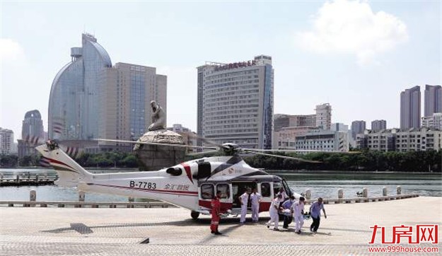 厦门开展直升机医疗急救演练 空中“ICU”和死神抢时间——九房网 厦门开展直升机医疗急救演练 空中“ICU”和死神抢时间——九房网