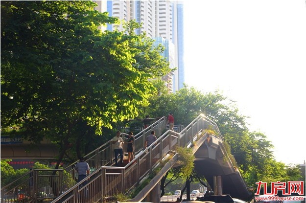 因地铁施工 滨北建业路口天桥将拆除——九房网