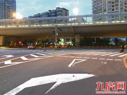 翔安隧道增“新型”标线 见到这样的虚线别变道——九房网