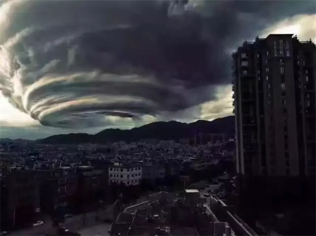 建发：风雨同舟、众志成城！呵护钻石人生！——九房网