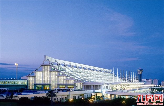 11月4日起 厦门空港正式启用通用版国际自助值机设备——九房网