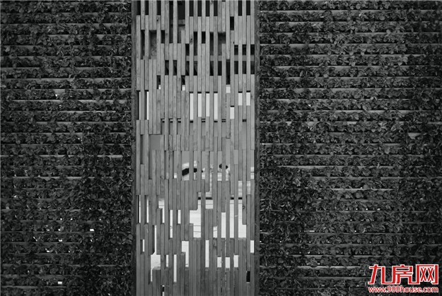 一支车队，悄悄驶入环岛路35号... &nbsp;——九房网