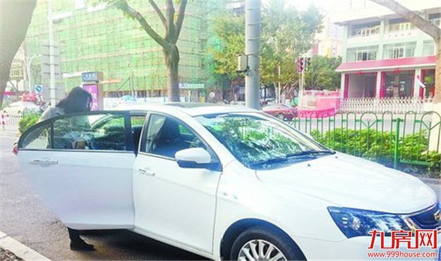 厦厦门街头新型专车打差异牌 可送文件、送孩子上下学 ——九房网