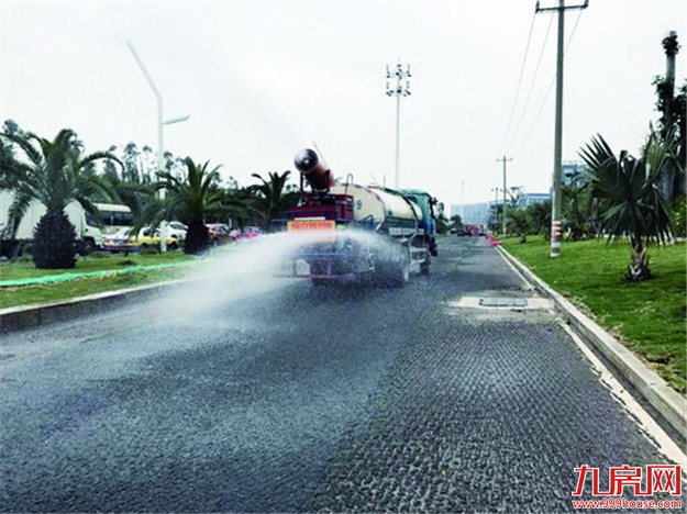 市政园林局:提升改造项目都要有“喷雾炮”降尘——九房网 市政园林局:提升改造项目都要有“喷雾炮”降尘——九房网