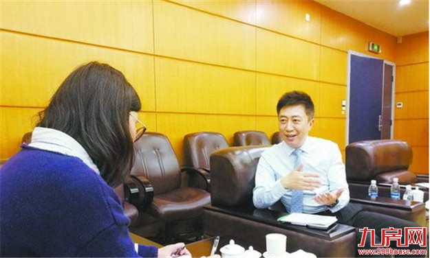 央视著名主持人陈伟鸿为家乡厦门“吆喝”：让爱成为城市精神标配——九房网