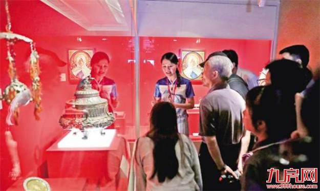 故宫鼓浪屿外国文物馆开放首日迎客180人 有游客改签机票只为一睹珍宝——九房网 故宫鼓浪屿外国文物馆开放首日迎客180人 有游客改签机票只为一睹珍宝——九房网