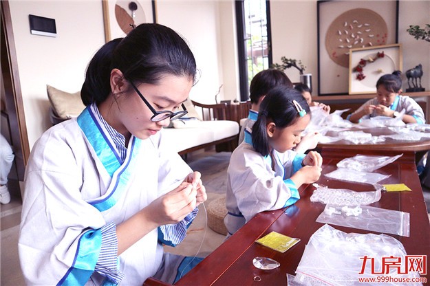 艺术课堂 | 帘卷春风，清香自来——九房网