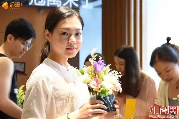 龙湖冠寓x摩拜单车 | 最美的骑迹，都是冠寓你！——九房网