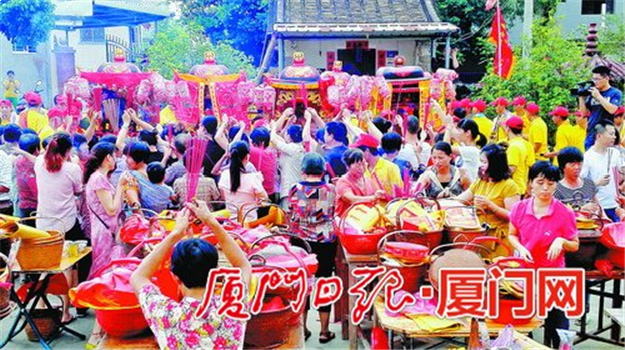 同安三年一次的莲山大人民俗文化节昨在莲花镇举行——九房网 同安三年一次的莲山大人民俗文化节昨在莲花镇举行——九房网
