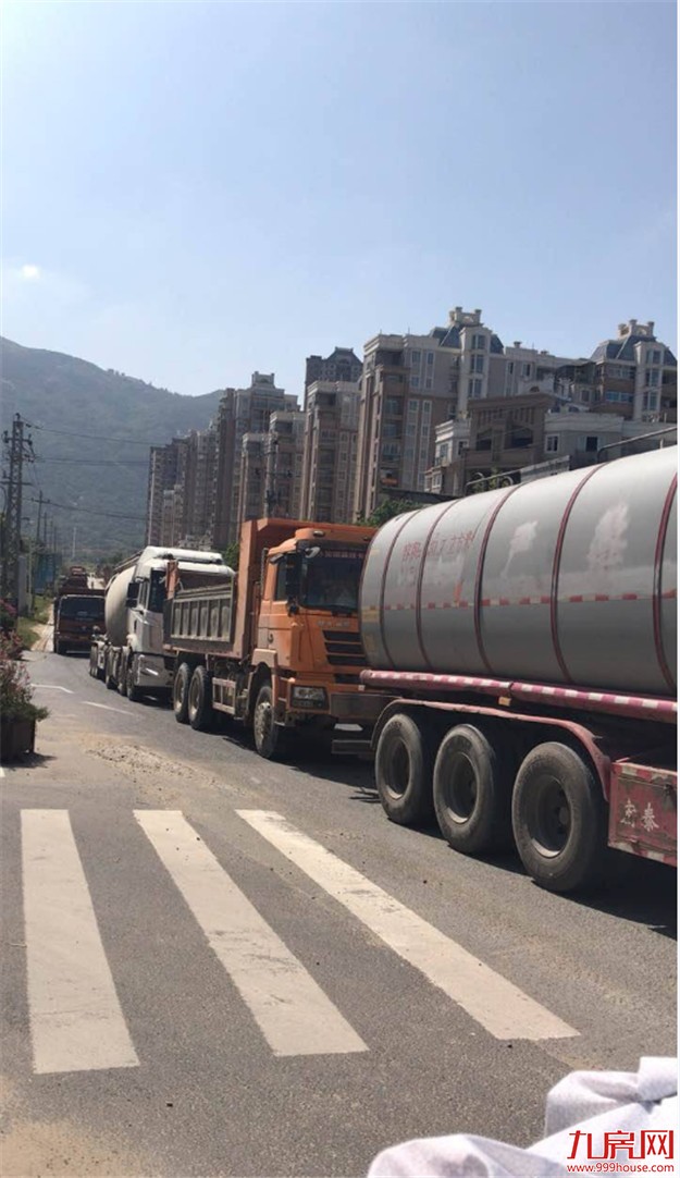 漳州港卓岐海堤拥堵成患 市民多次反映无果——九房网 漳州港卓岐海堤拥堵成患 市民多次反映无果——九房网