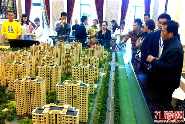 环京楼市打出“首付分期”广告： 部分楼盘推介“两成首付+开发商垫资”——九房网