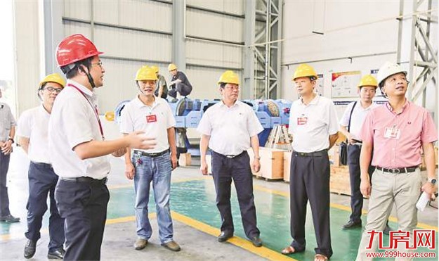 集美区政协八届二次会议昨日开幕，委员们积极建言献策——九房网