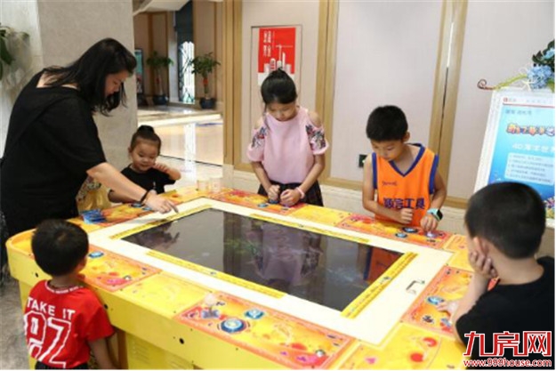 像一棵海草海草，在深海里舞蹈~——九房网