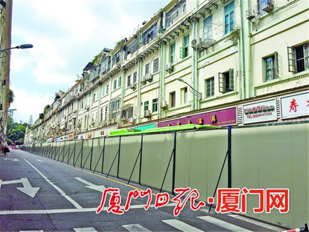 厦港片区交通限制首个工作日 早晚高峰出现拥堵——九房网