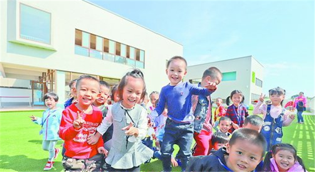 全省首创普惠教育新模式，翔安教育集团成立周年受好评——九房网