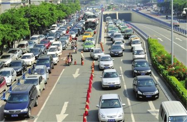 鹭江道、演武大桥、厦大、东渡路…… 热门景点商圈周边最易堵——九房网