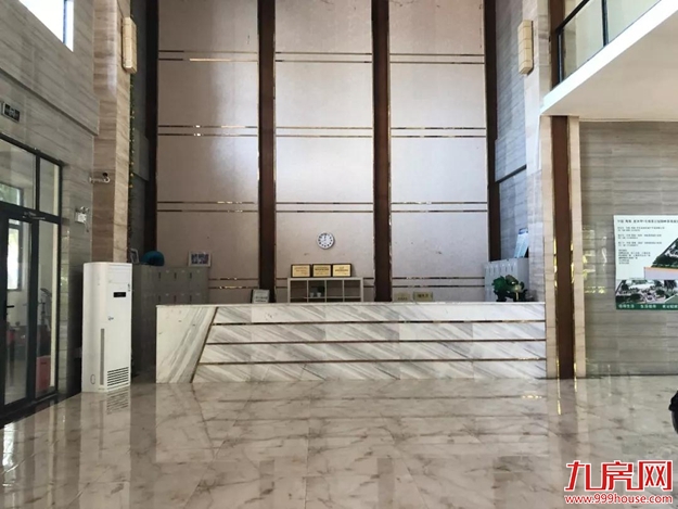 海南楼盘近千套房产一边被查封,一边大肆卖给“候鸟”老人——九房网 海南楼盘近千套房产一边被查封,一边大肆卖给“候鸟”老人——九房网