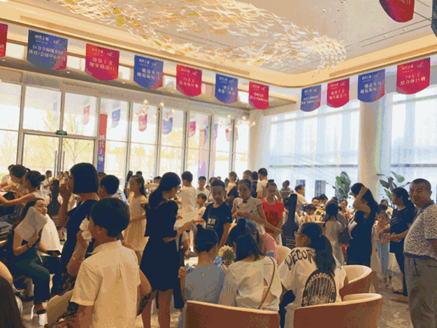 人民币跌破6.84，资产保卫战打响！越来越“荒”，城市中产如何“自救”？——九房网