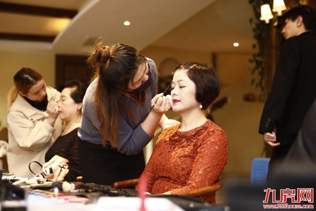 当曾凤飞遇见桃李春风丨似是故人归——九房网