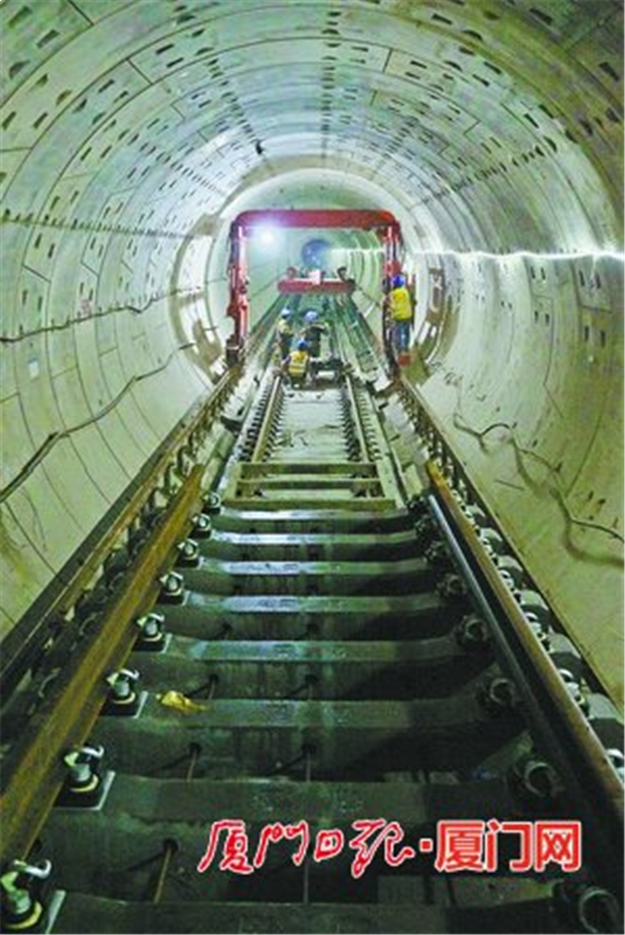地铁2号线过海隧道开始铺轨  年底开通试运营——九房网