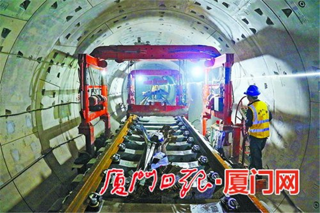 地铁2号线过海隧道开始铺轨  年底开通试运营——九房网