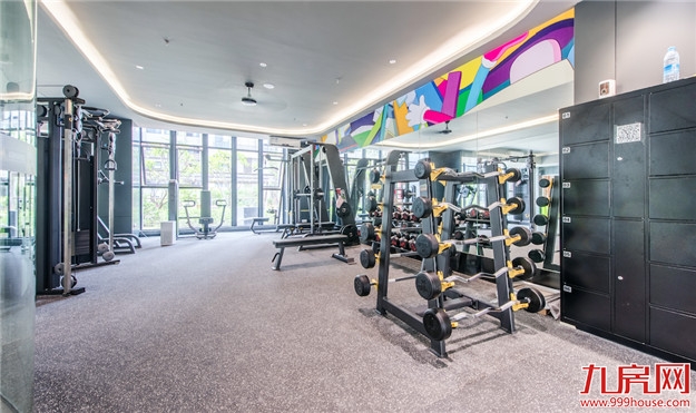 龙湖集团业绩会 - 龙湖冠寓“坚定前行”且赚钱可期——九房网