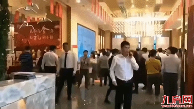 傻眼了！上千买房人出动！有盘大卖近40套！厦门楼市又暴起了？——九房网