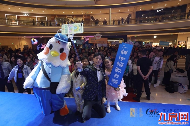 老电影海报展至25日！厦门龙湖助力的影迷嘉年华完美收官——九房网