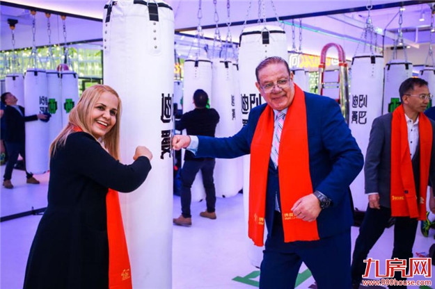 厦门迪创曼巴拳击运动中心盛大开业，五大洲的拳联主席亲临现场——九房网