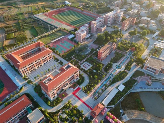 教育大爆发！翔安：双十、科技、五缘实验学校正式签约！——九房网