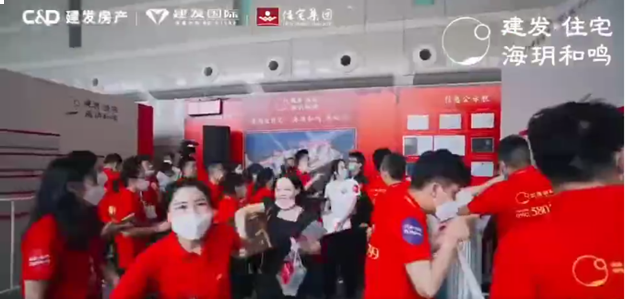 沸腾！排队抢房！刚刚，马銮湾一纯新盘开盘！预售起价3.15万/㎡！——九房网