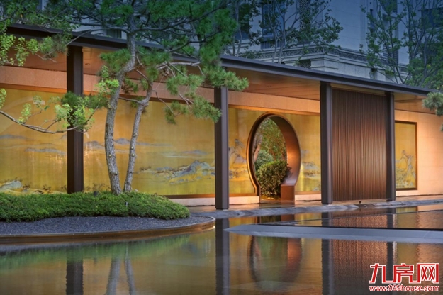 景粼门，从历史中走来，遁入生活的颖悟——九房网