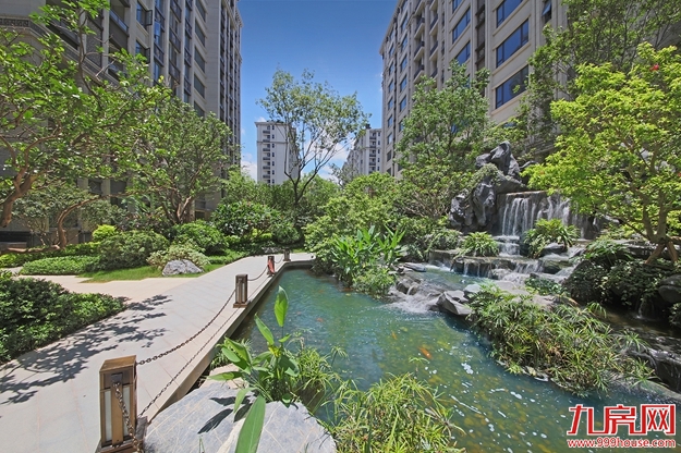 景粼门，从历史中走来，遁入生活的颖悟——九房网