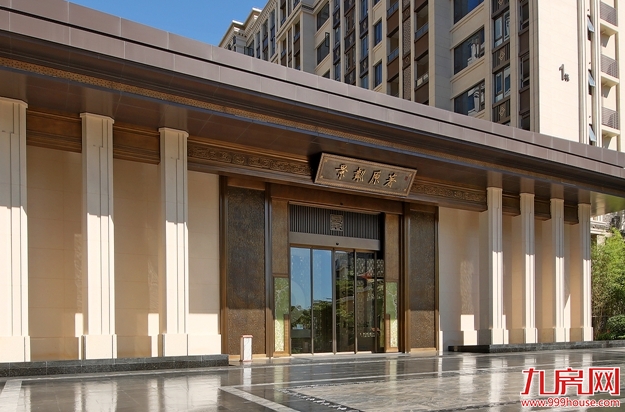 景粼门，从历史中走来，遁入生活的颖悟——九房网