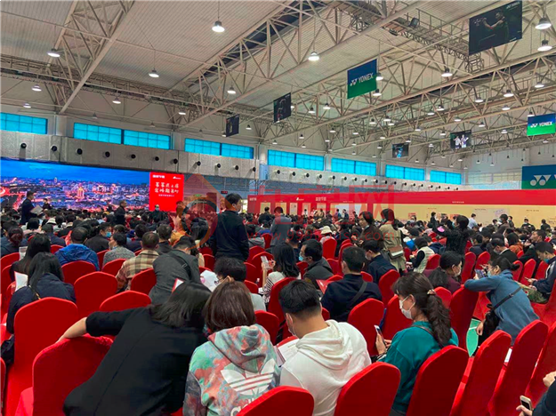 岛外也疯狂!上午两盘齐开!近2000人抢房!购房者:买房像抢白菜!——九房网 岛外也疯狂!上午两盘齐开!近2000人抢房!购房者:买房像抢白菜!——九房网