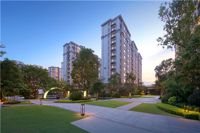 景粼洋房|低密湖岸真洋房，缔造优越居住舒适度——九房网