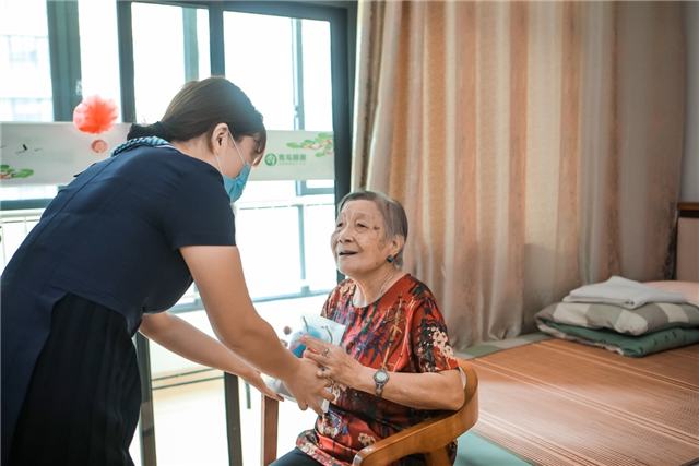 养老物业服务更专业,龙湖智慧服务获养老机构认可——九房网 养老物业服务更专业,龙湖智慧服务获养老机构认可——九房网