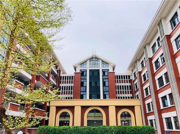 封顶大吉!湖里东部又添一处海景安置房!——九房网 封顶大吉!湖里东部又添一处海景安置房!——九房网