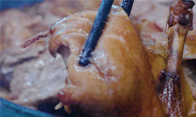 龙民节美味英雄会第1季|他是谁？为什么三代人挚爱一只红面番鸭？——九房网