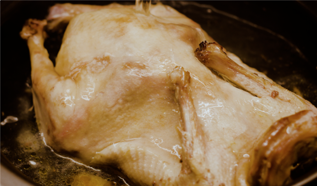 龙民节美味英雄会第1季|他是谁？为什么三代人挚爱一只红面番鸭？——九房网