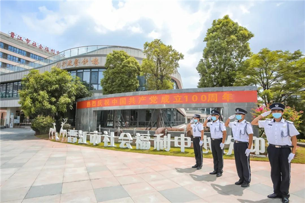 地产江湖,唯稳不破!稳居“安全第一阵营”的他凭什么?——九房网 地产江湖,唯稳不破!稳居“安全第一阵营”的他凭什么?——九房网