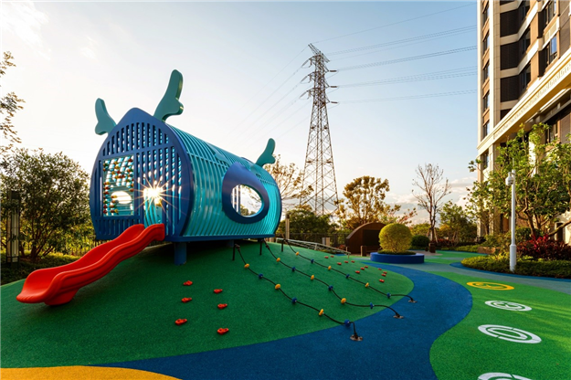 太炸了!唱RAP的龙湖燃起来了!——九房网 太炸了!唱RAP的龙湖燃起来了!——九房网