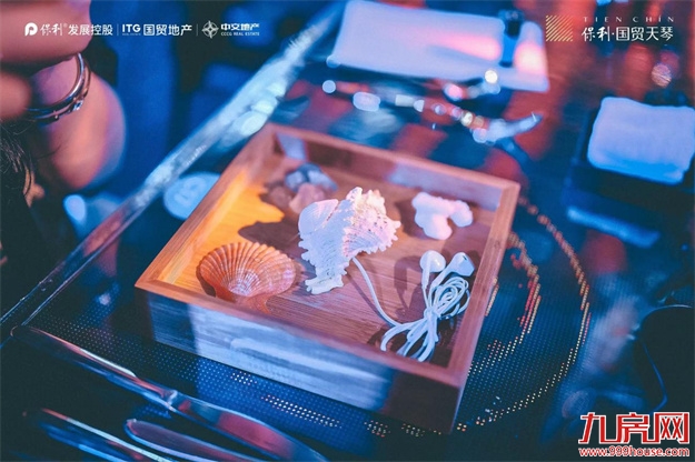 跨界高定大秀暨沉浸式晚宴 鹭岛落幕！——九房网