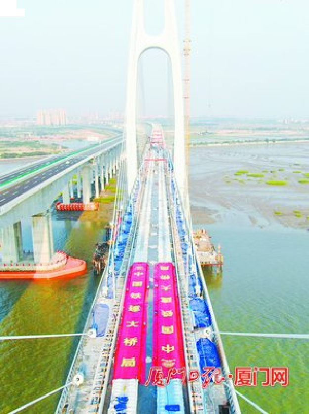 福厦高铁安海湾特大桥无砟轨道铺设完工——九房网 福厦高铁安海湾特大桥无砟轨道铺设完工——九房网