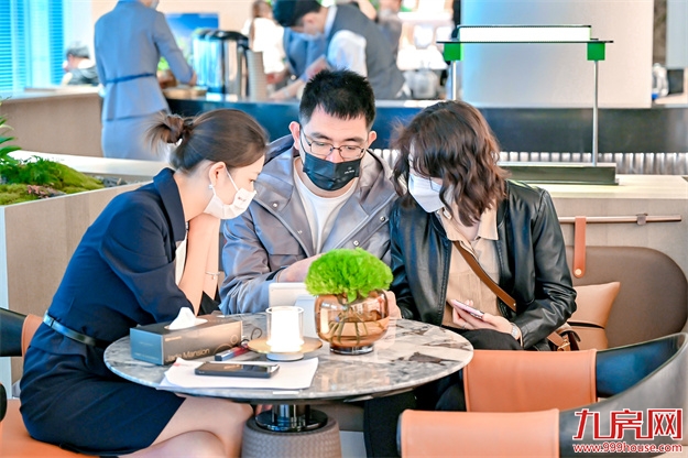 颠覆!一天接待超2000组,厦门这个项目火出圈了——九房网 颠覆!一天接待超2000组,厦门这个项目火出圈了——九房网